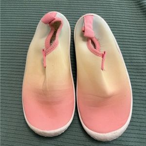 Water shoes
